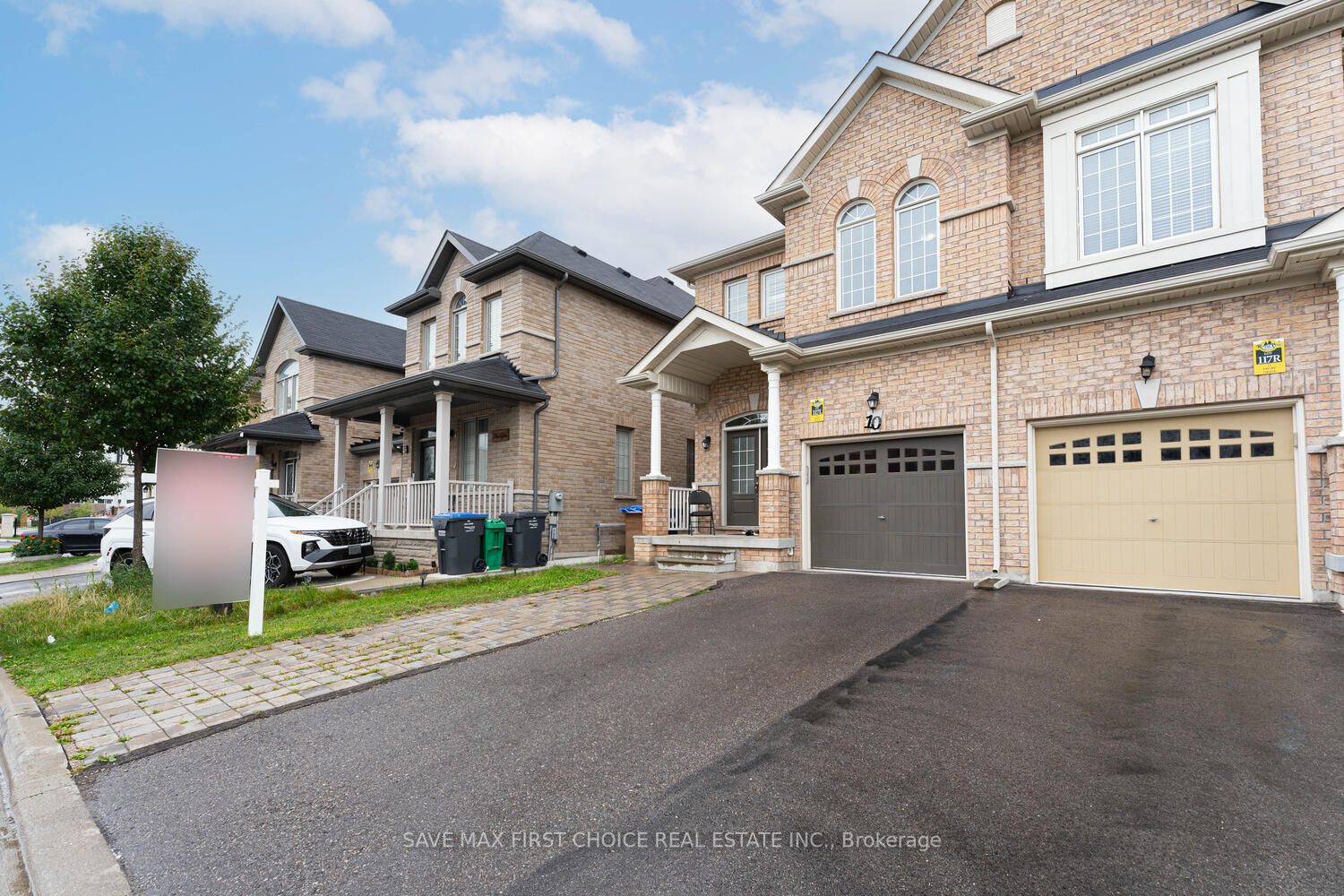 10 Ebury Dr