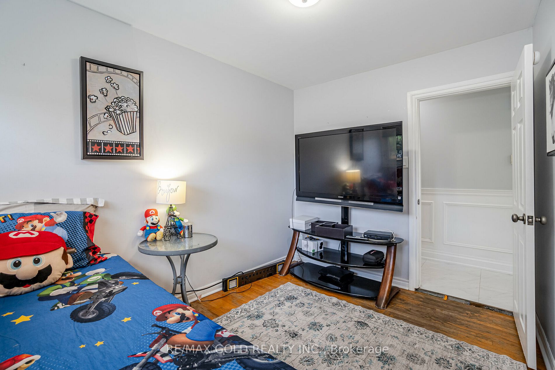 44 Stanley Crt