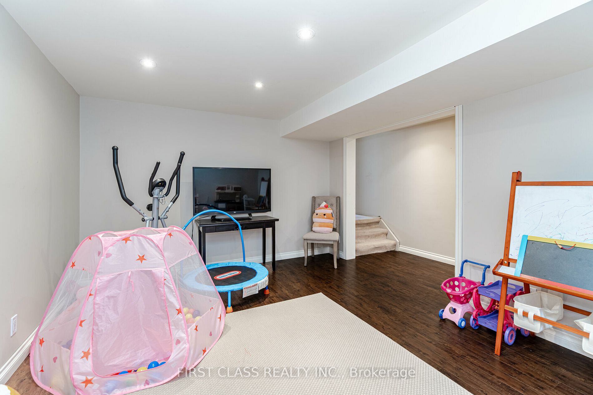41 Apple Blossom Crescent