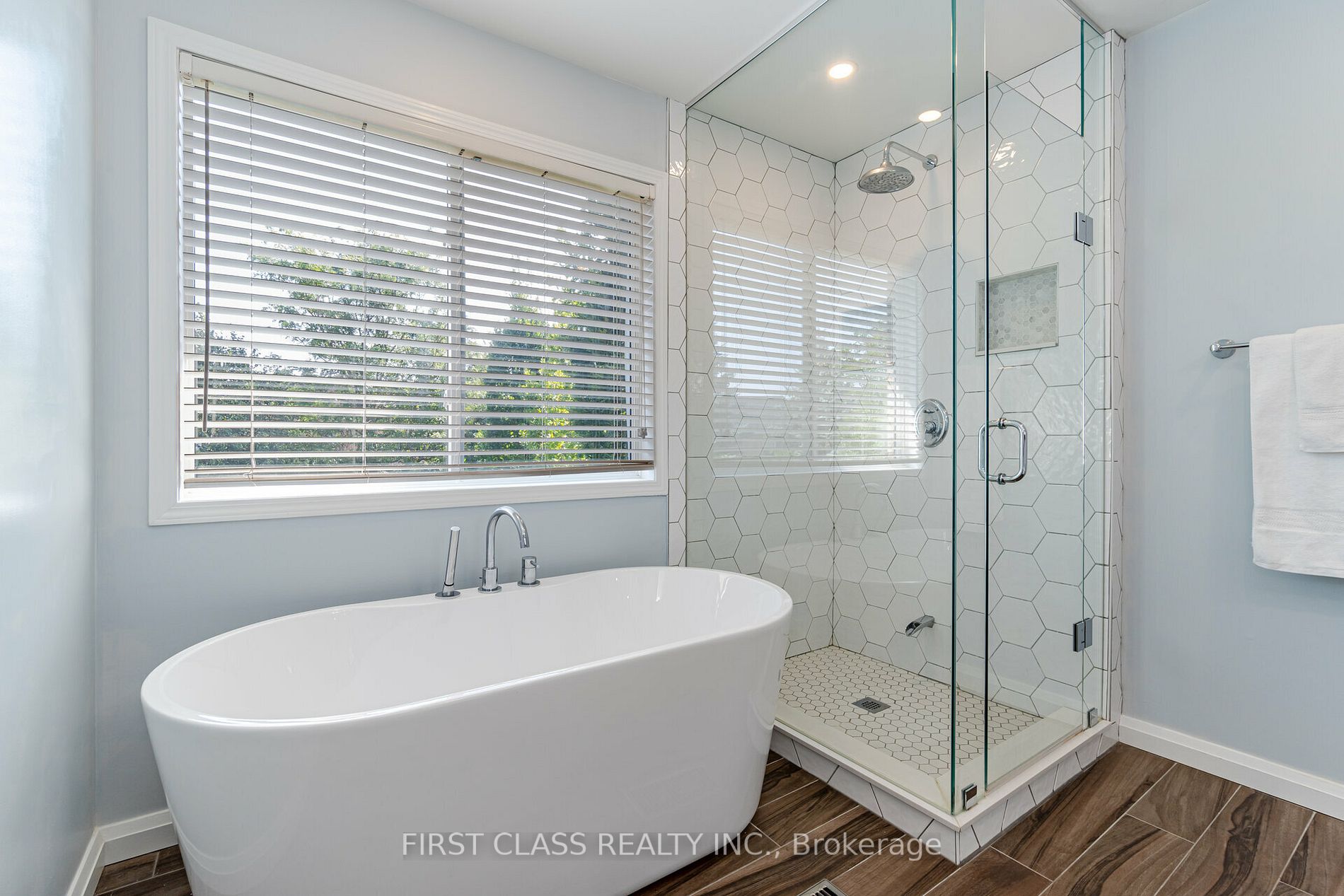 41 Apple Blossom Crescent