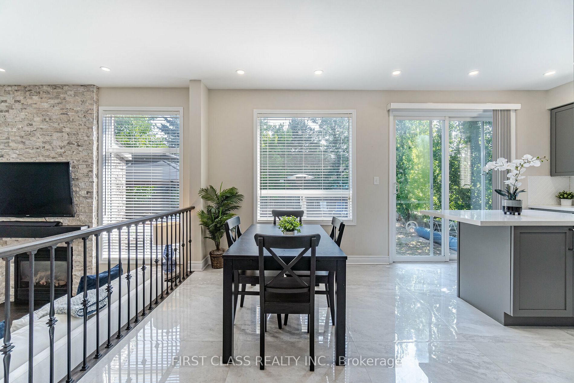 41 Apple Blossom Crescent