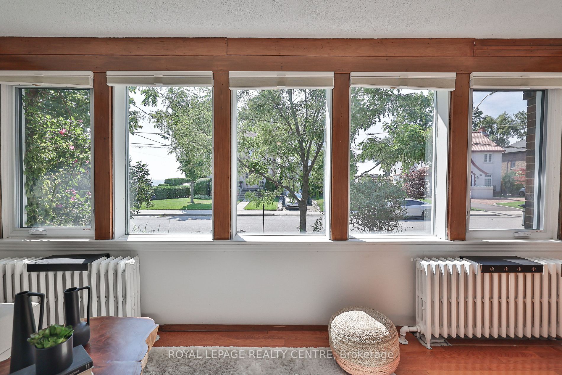90 Lake Shore Dr