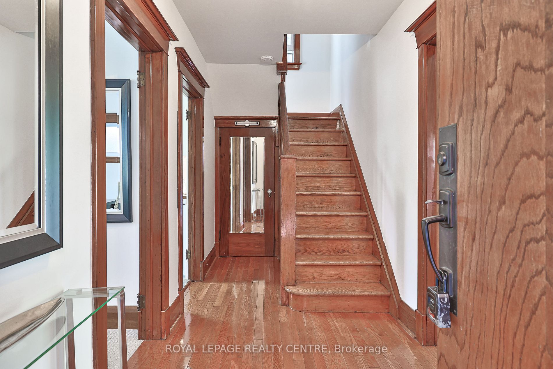 90 Lake Shore Dr