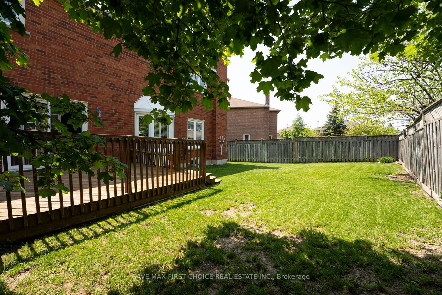 4812 Crystal Rose Dr