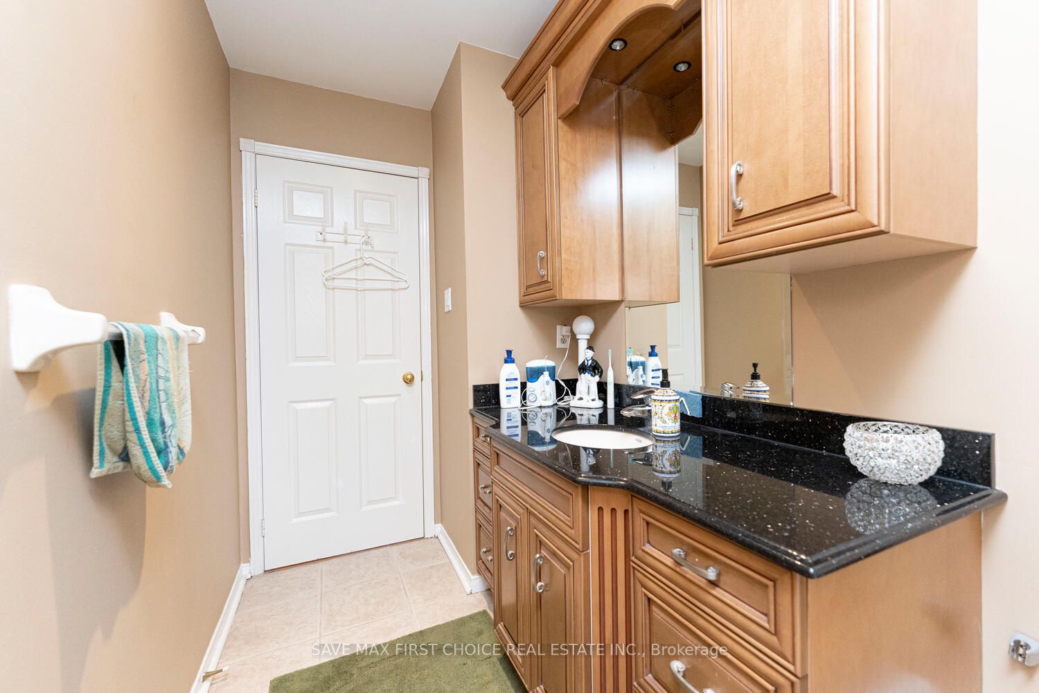4812 Crystal Rose Dr