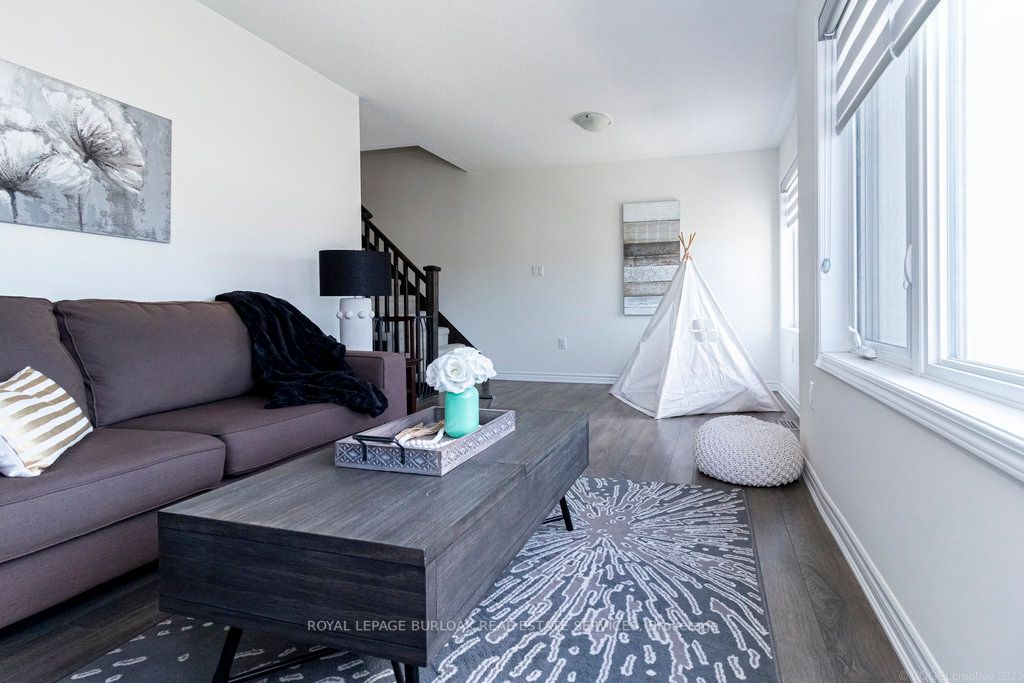 1125 Leger Way, #5