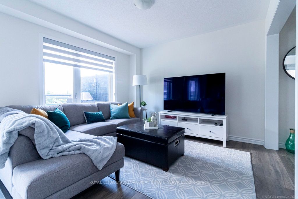 1125 Leger Way, #5