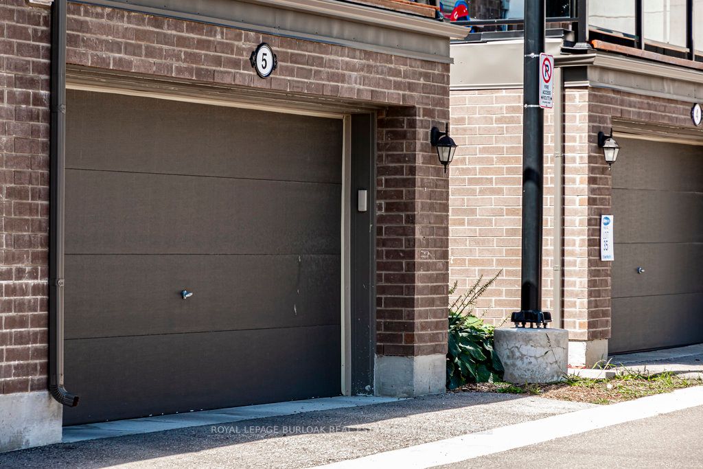 1125 Leger Way, #5