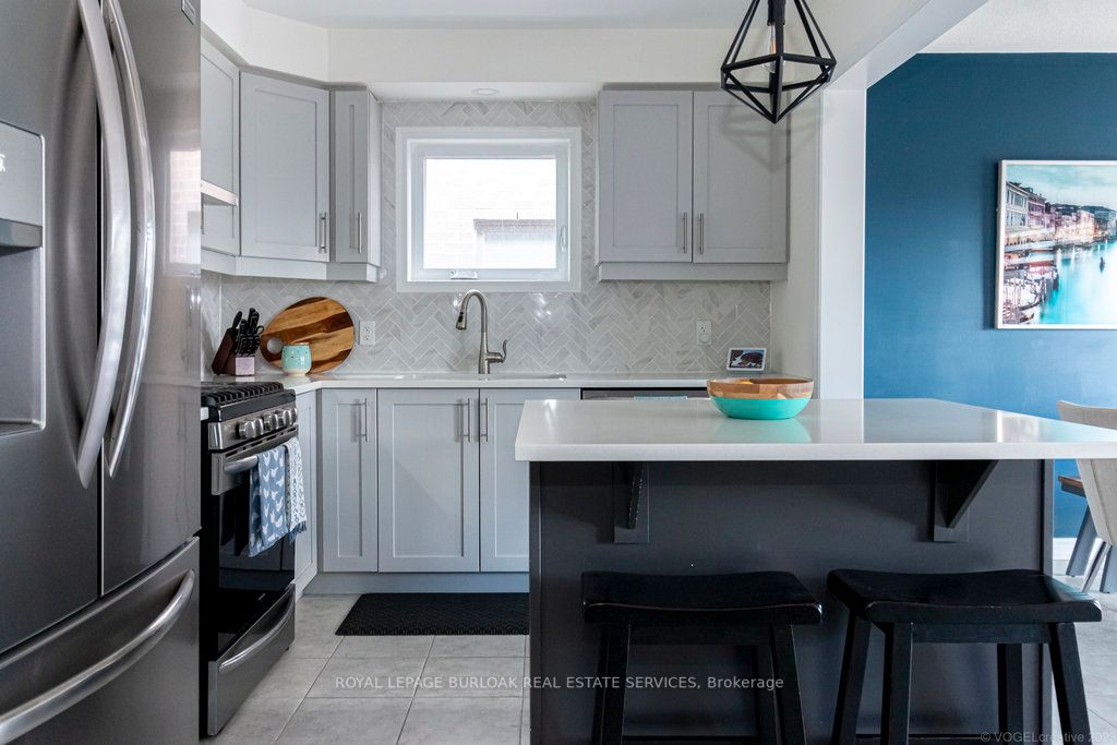 1125 Leger Way, #5