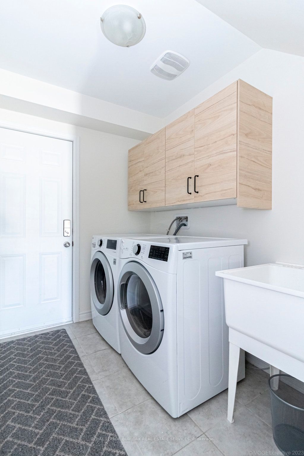 1125 Leger Way, #5