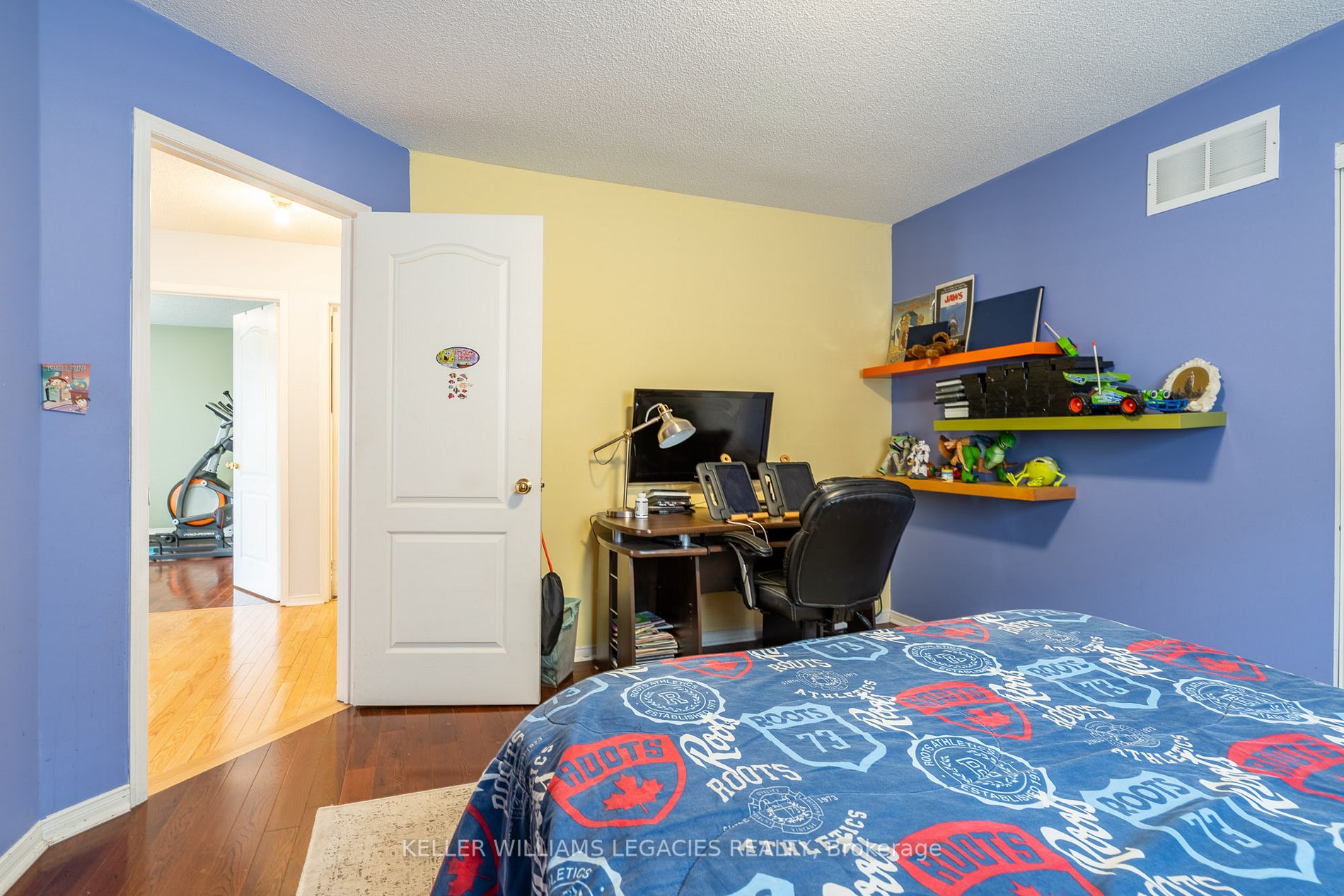 4 Sandway Dr