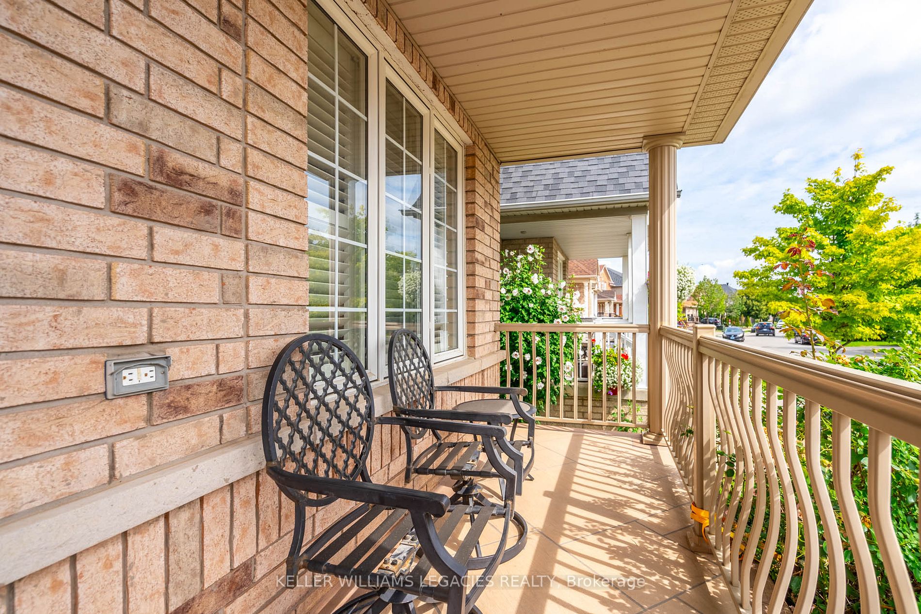 4 Sandway Dr