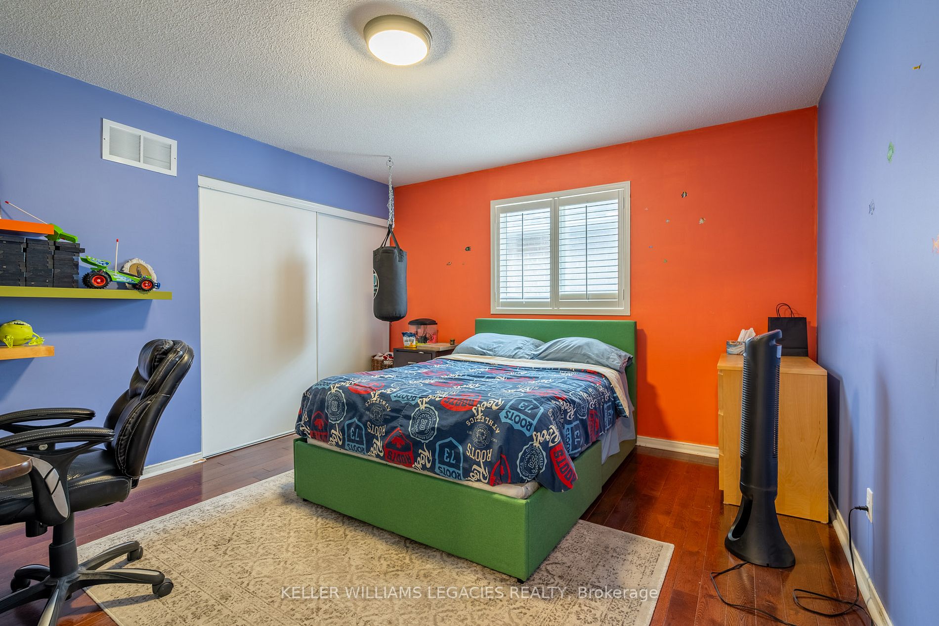 4 Sandway Dr