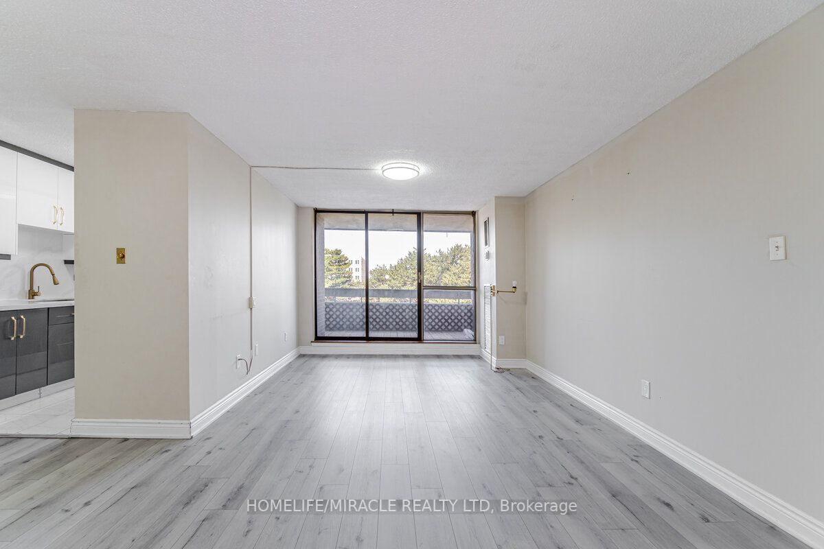 25 Kensington Rd, #410