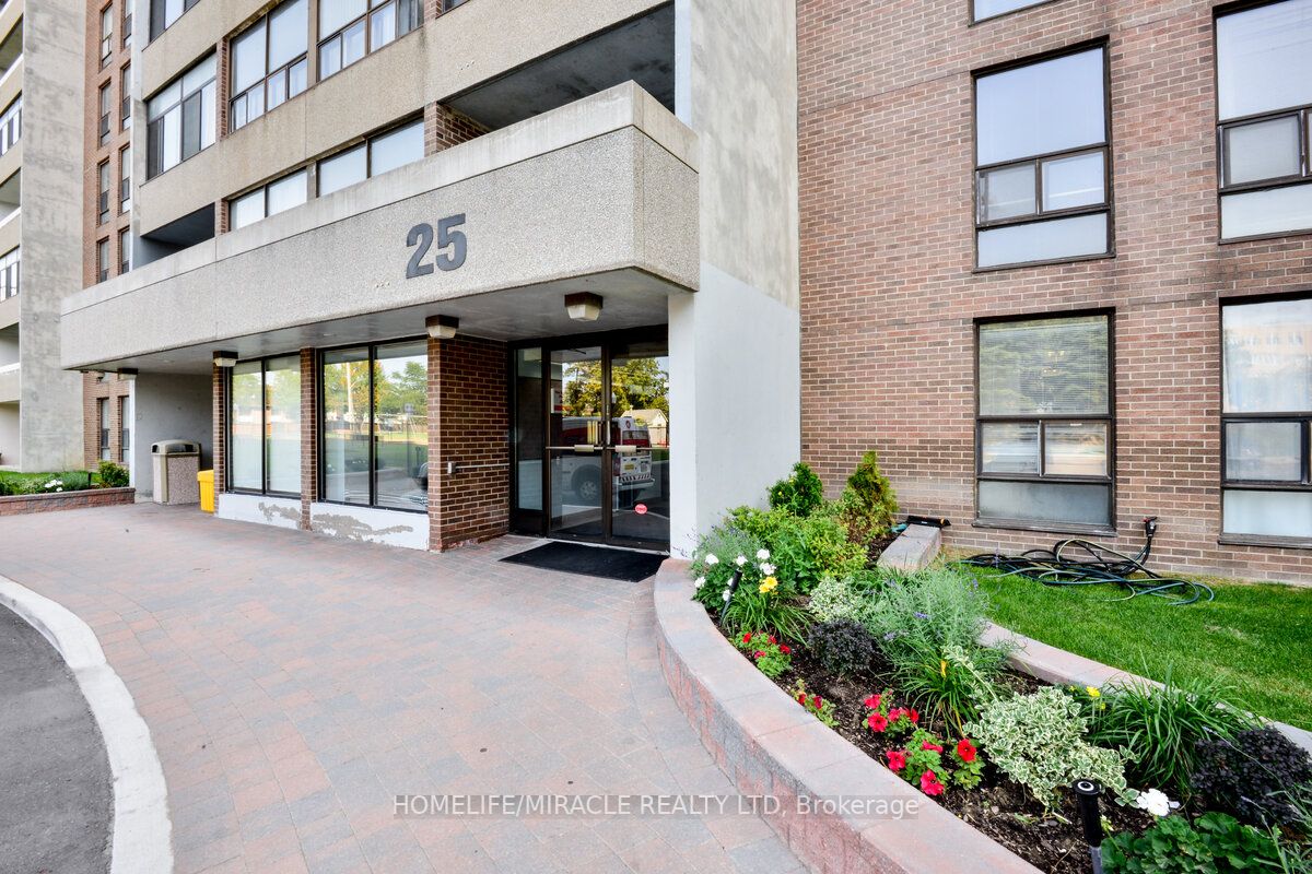 25 Kensington Rd, #410