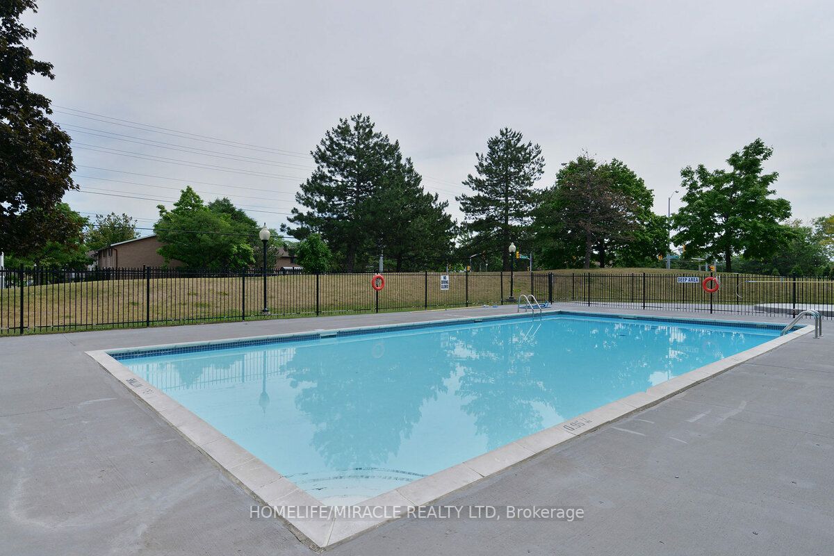 25 Kensington Rd, #410