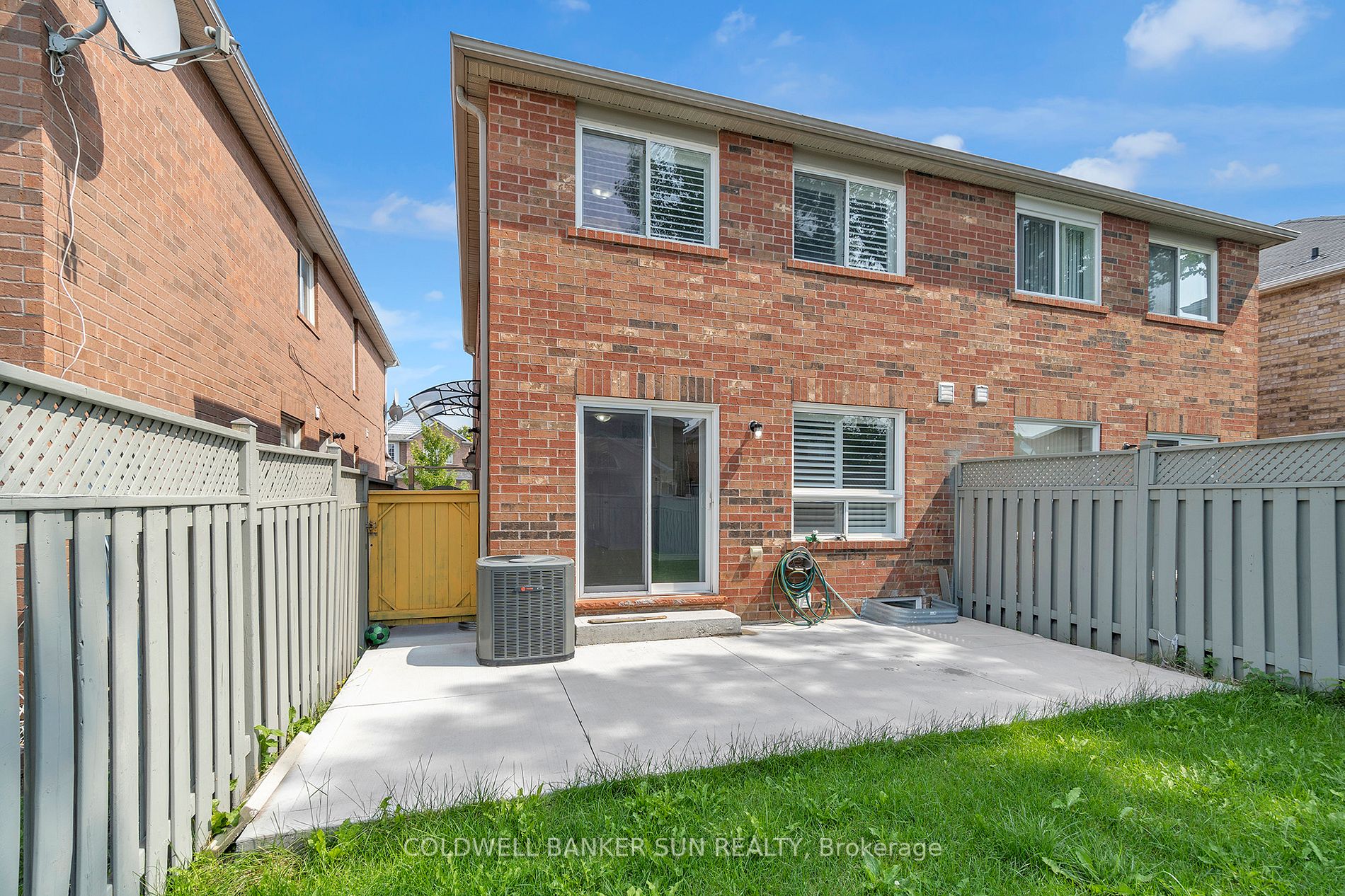 43 Sand Cherry Cres