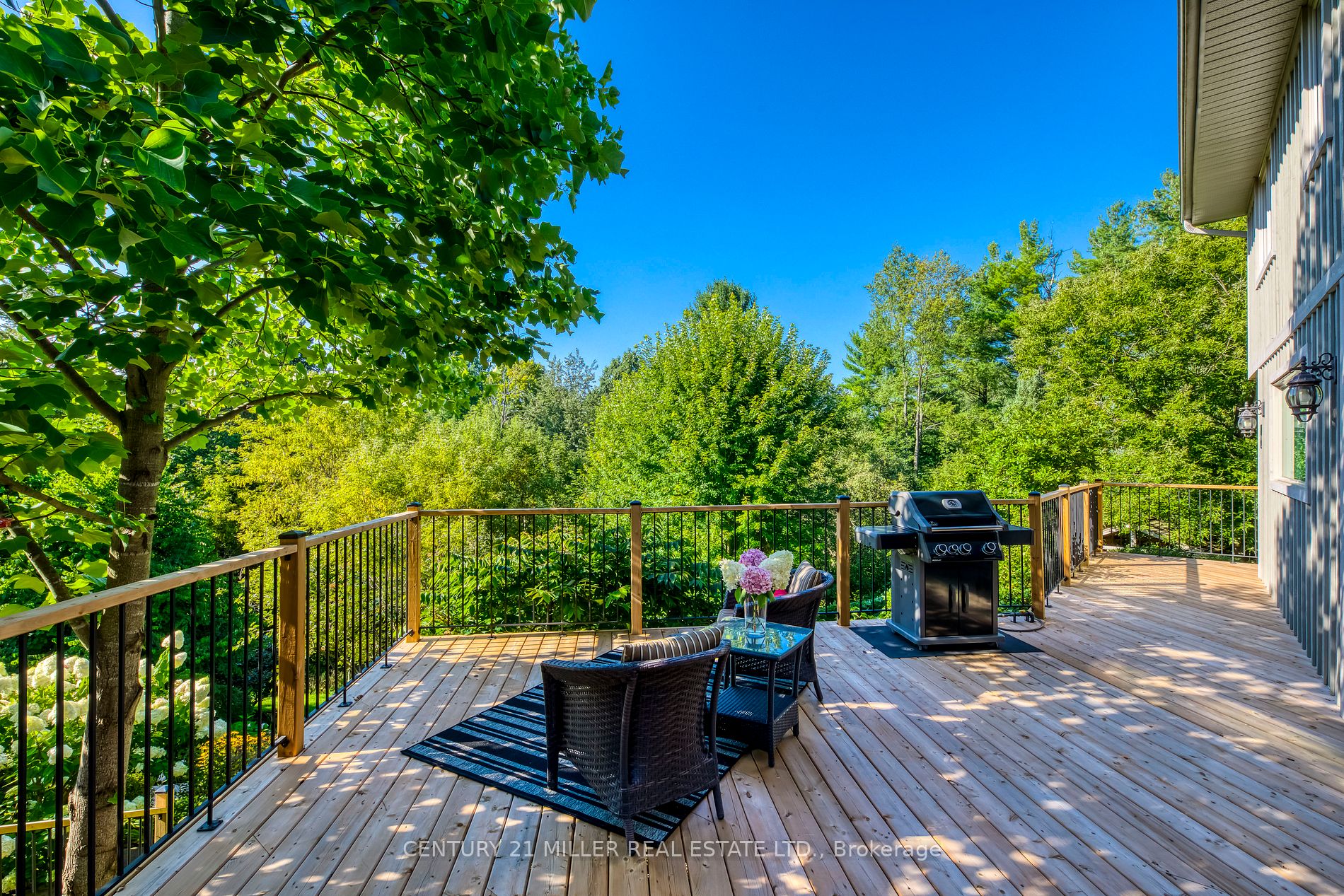 2345 Britannia Rd
