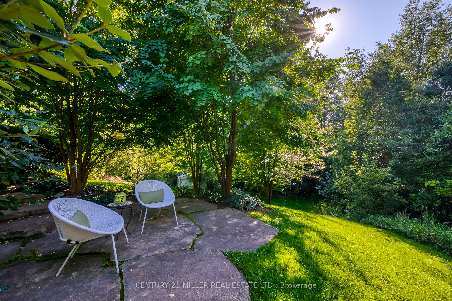 2345 Britannia Rd