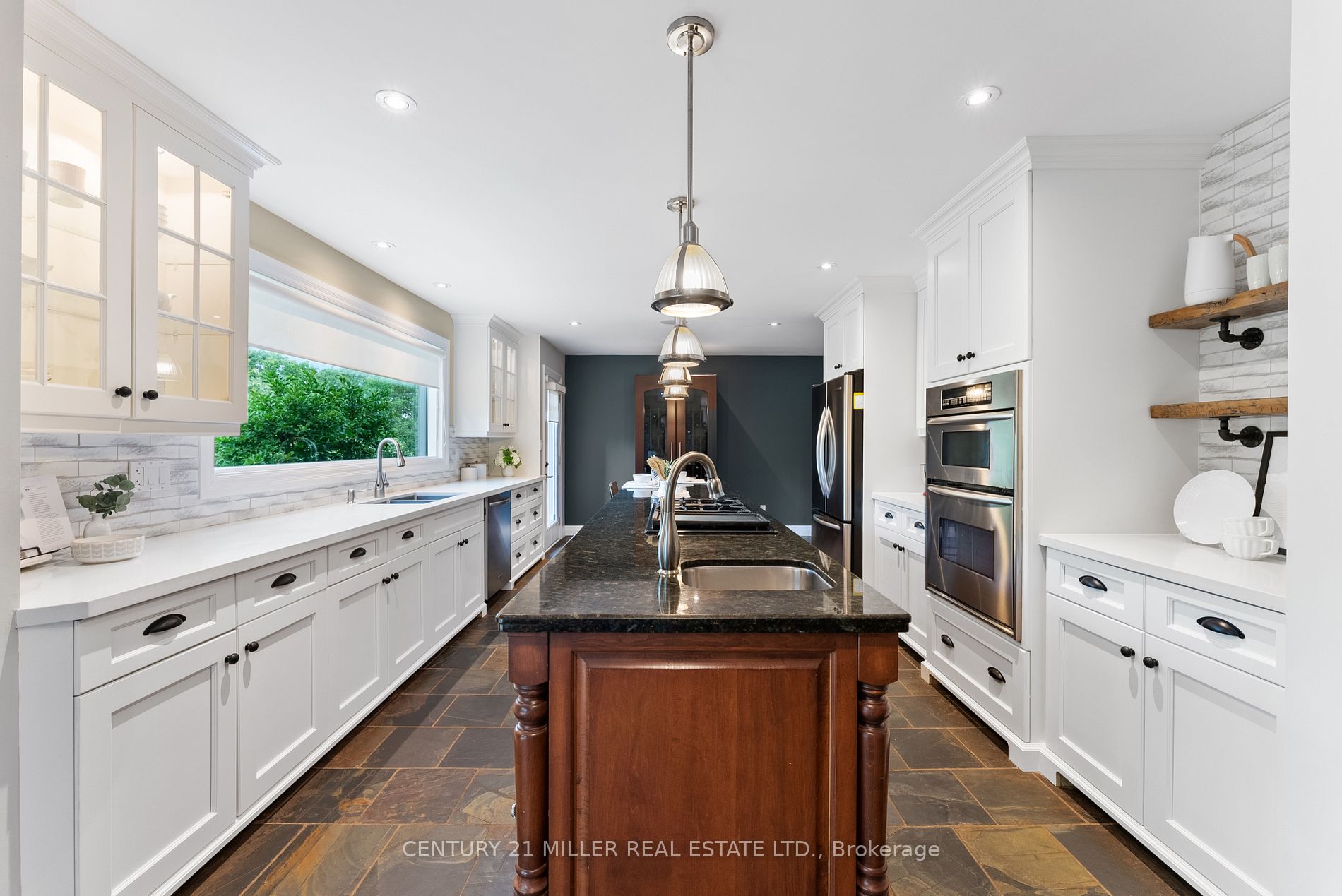 2345 Britannia Rd