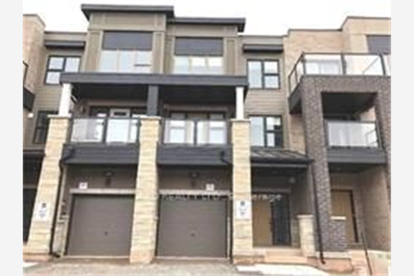 372 Athabasca Common Dr, Oakville