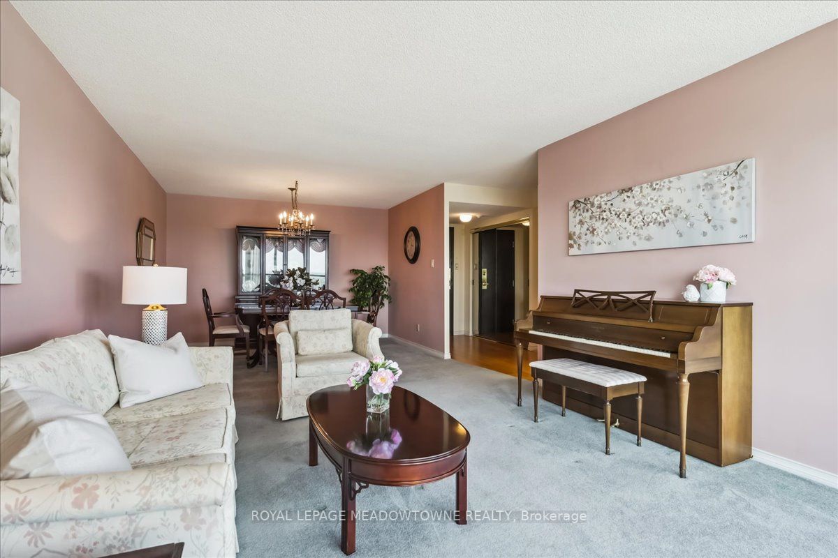 Listing W6749786 - Large Photo # 15