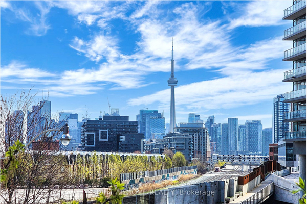 38 Joe Shuster Way, Toronto