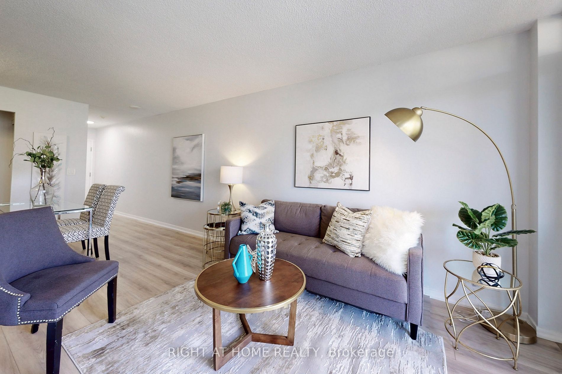 38 Joe Shuster Way, #423