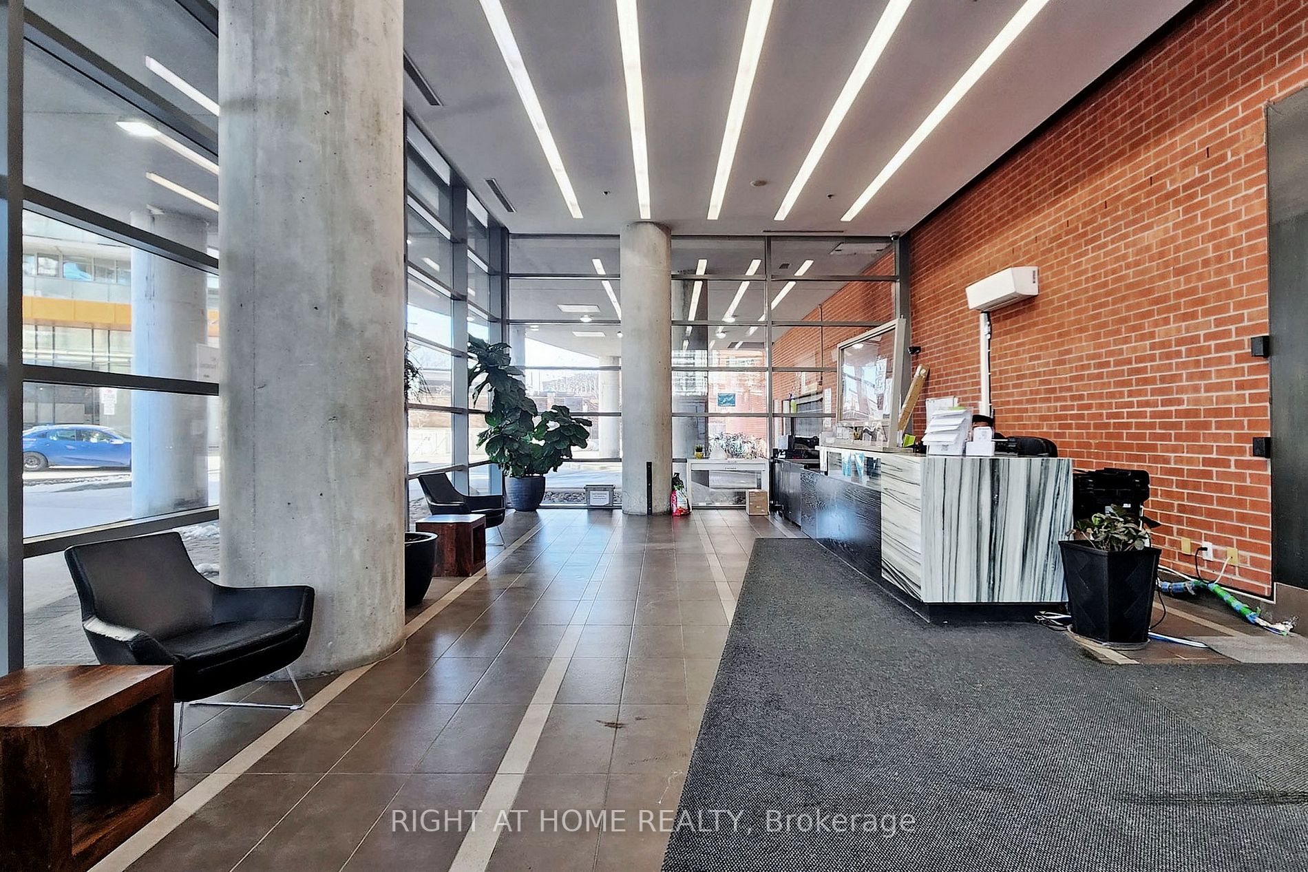 38 Joe Shuster Way, #423