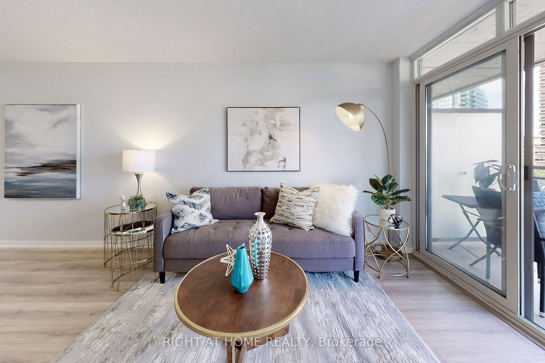 38 Joe Shuster Way, #423