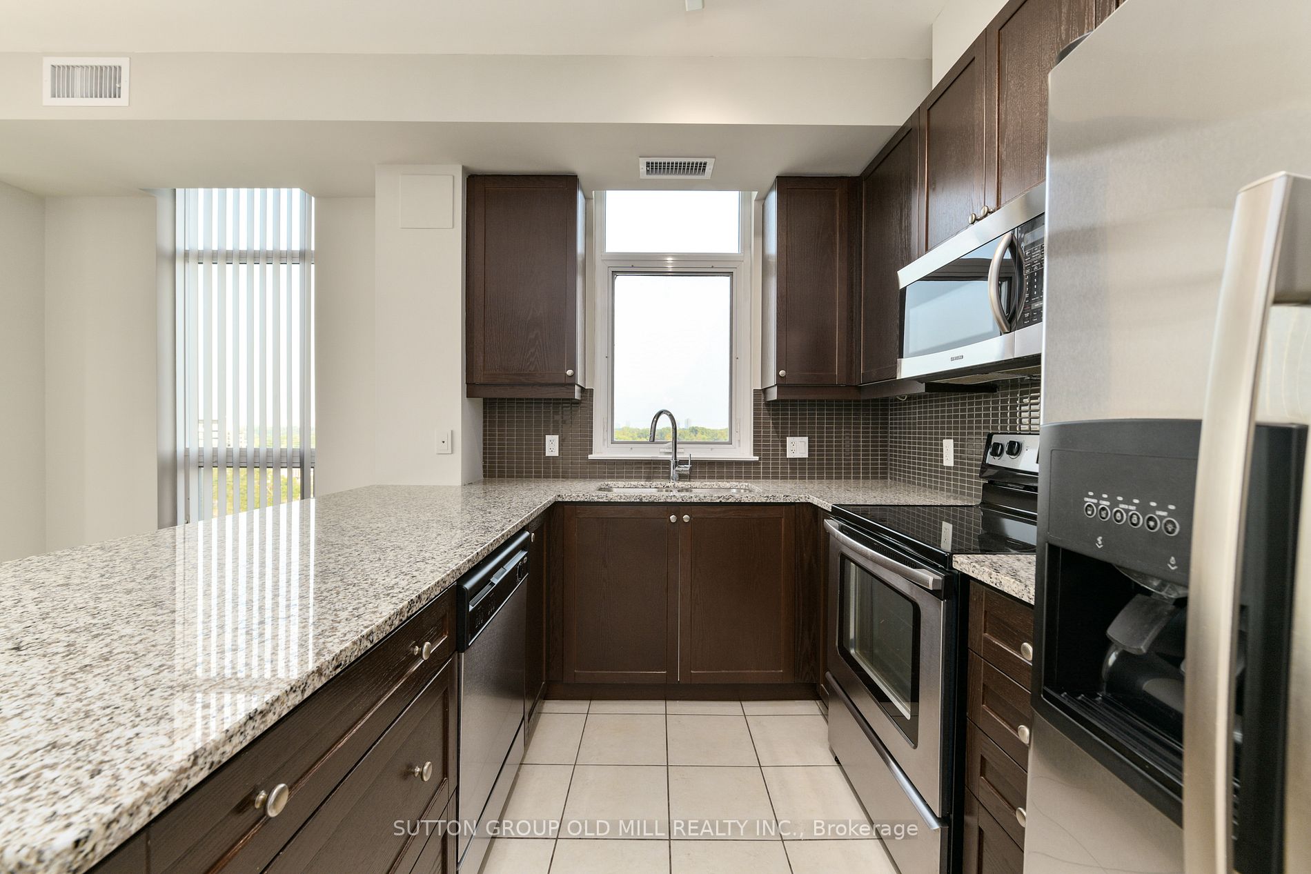 1135 Royal York Rd, #917