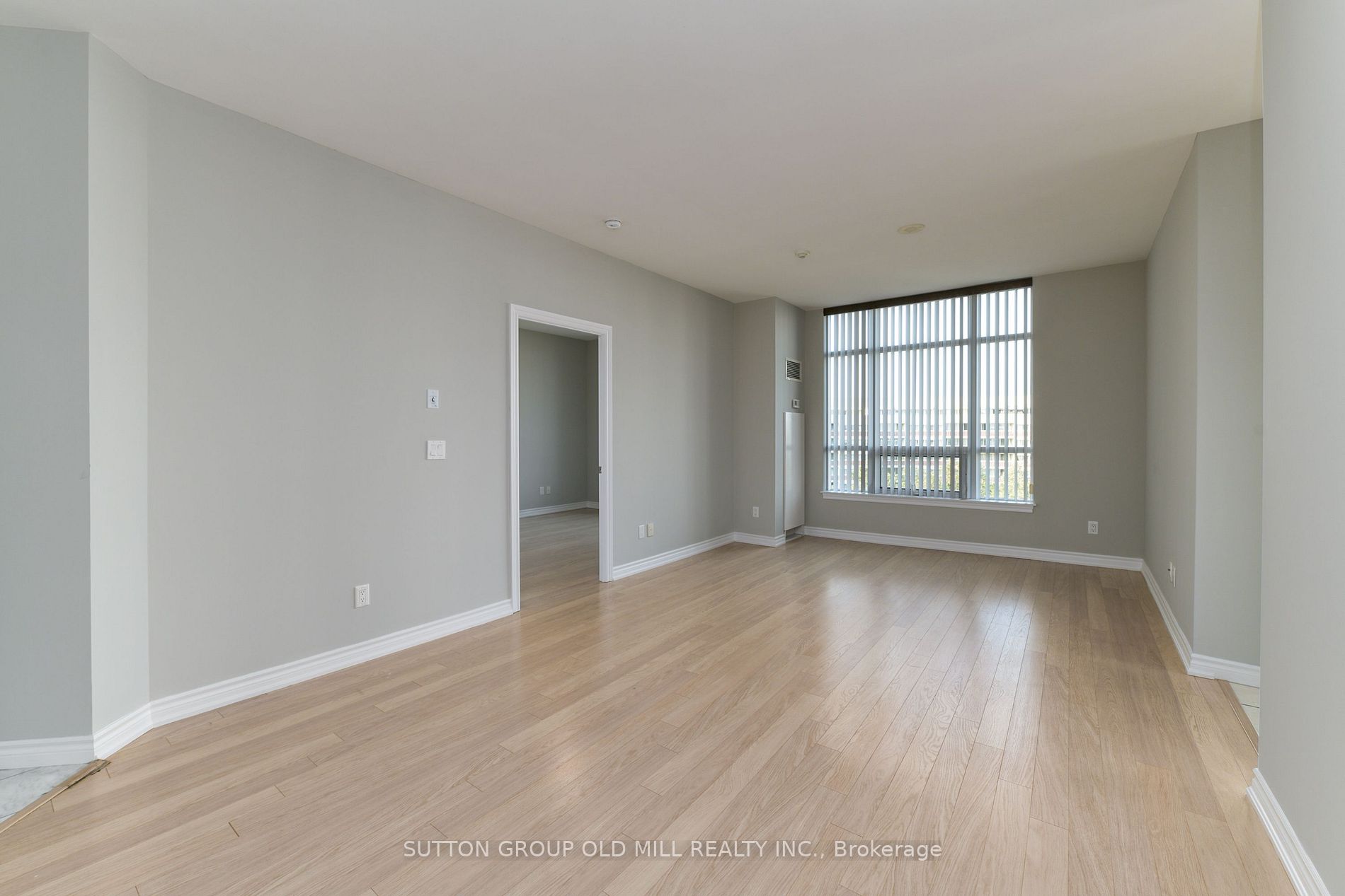 1135 Royal York Rd, #917