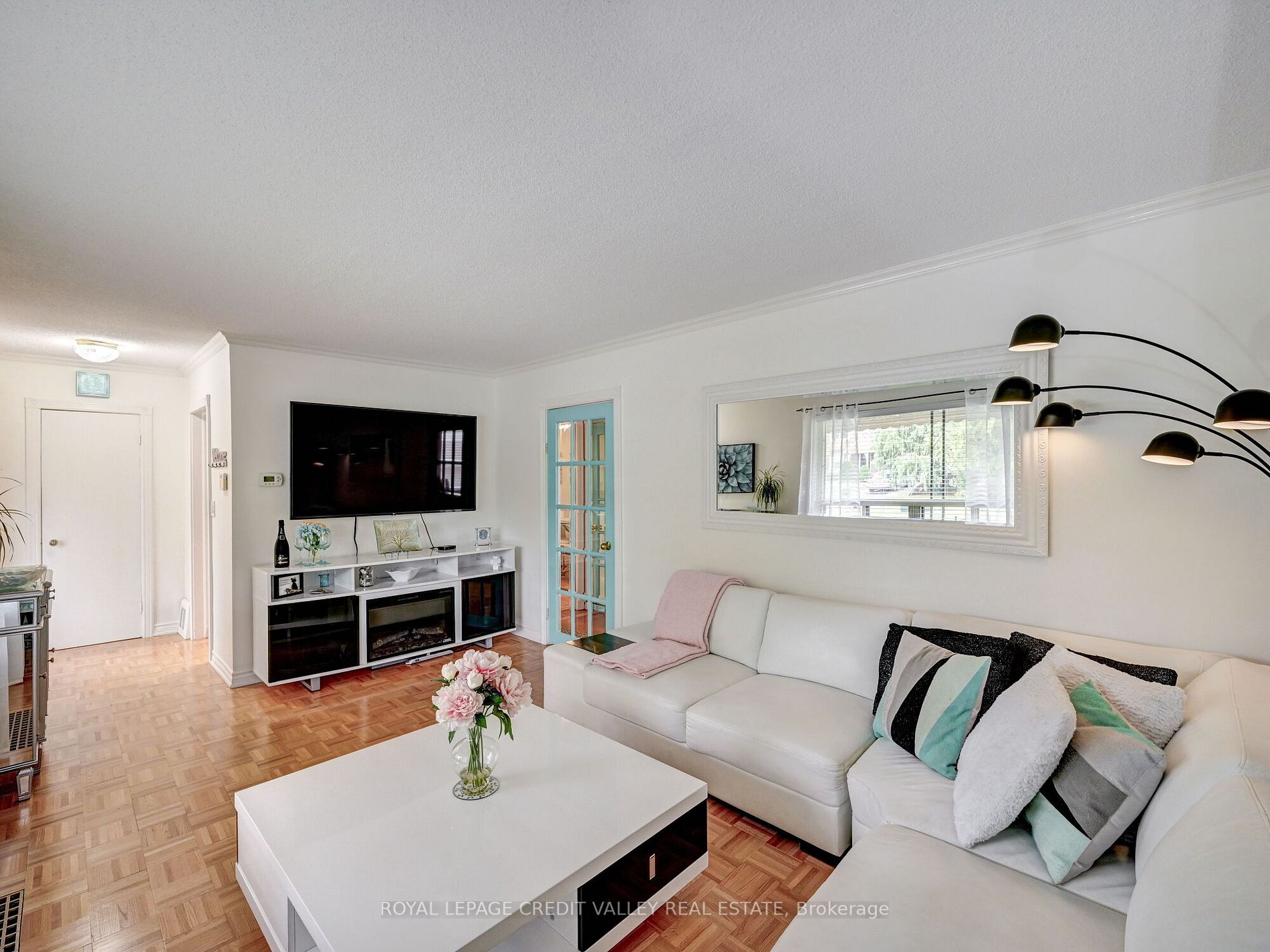 39 Eldomar Ave