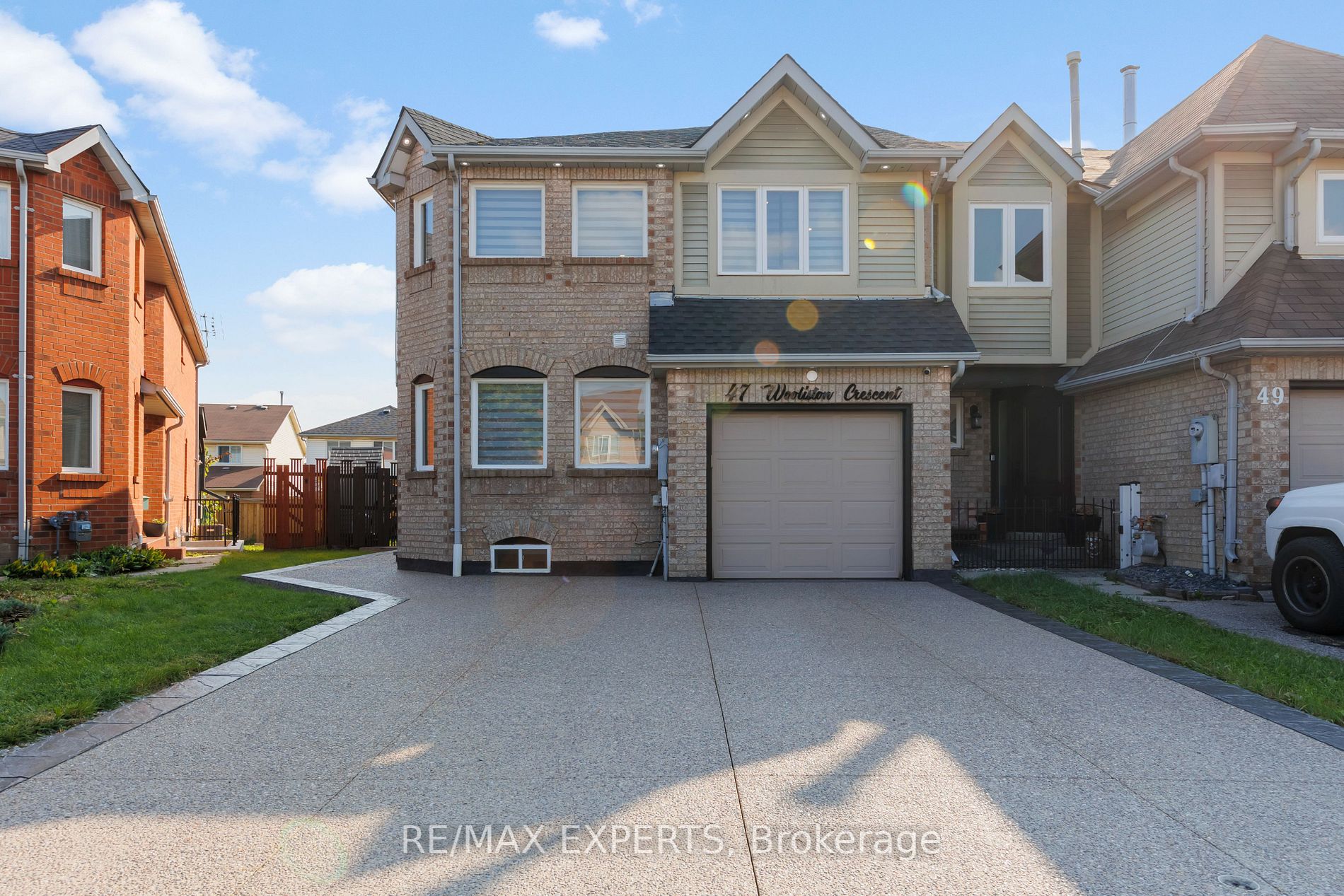 47 Wooliston Cres