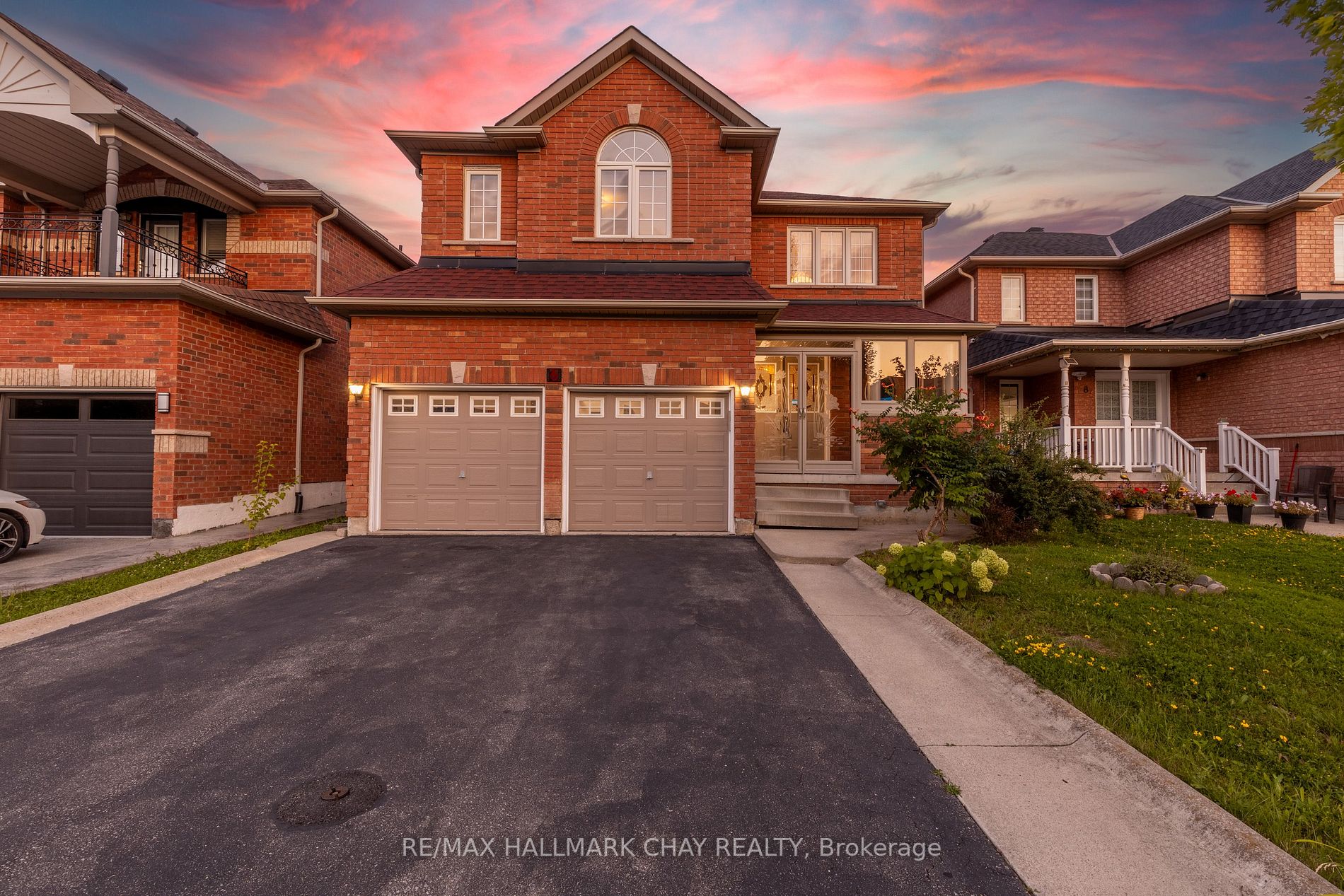6 Whitehouse Crescent