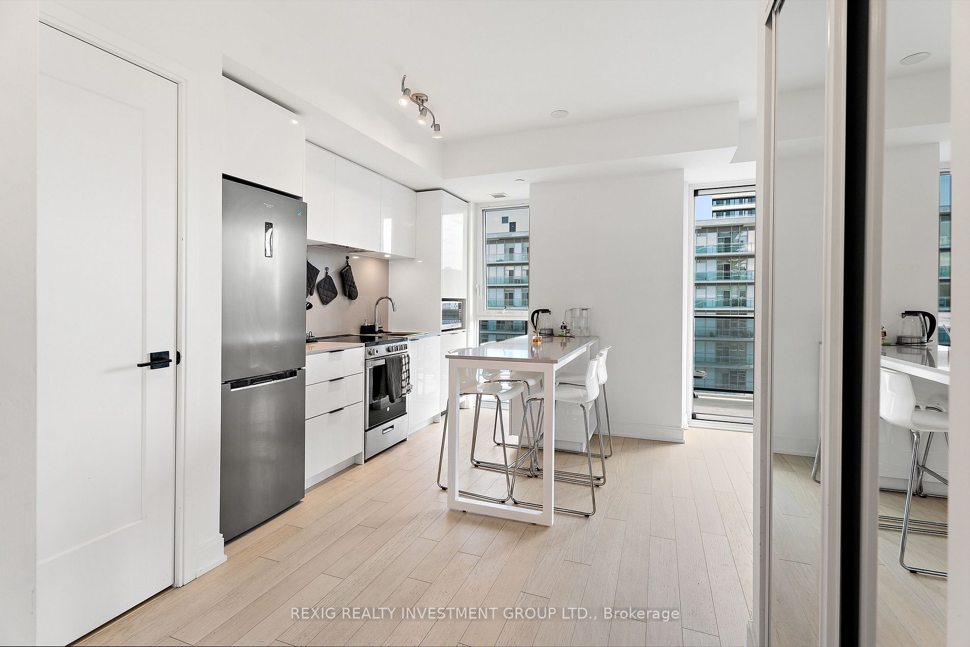 70 Annie Craig Dr, #4007