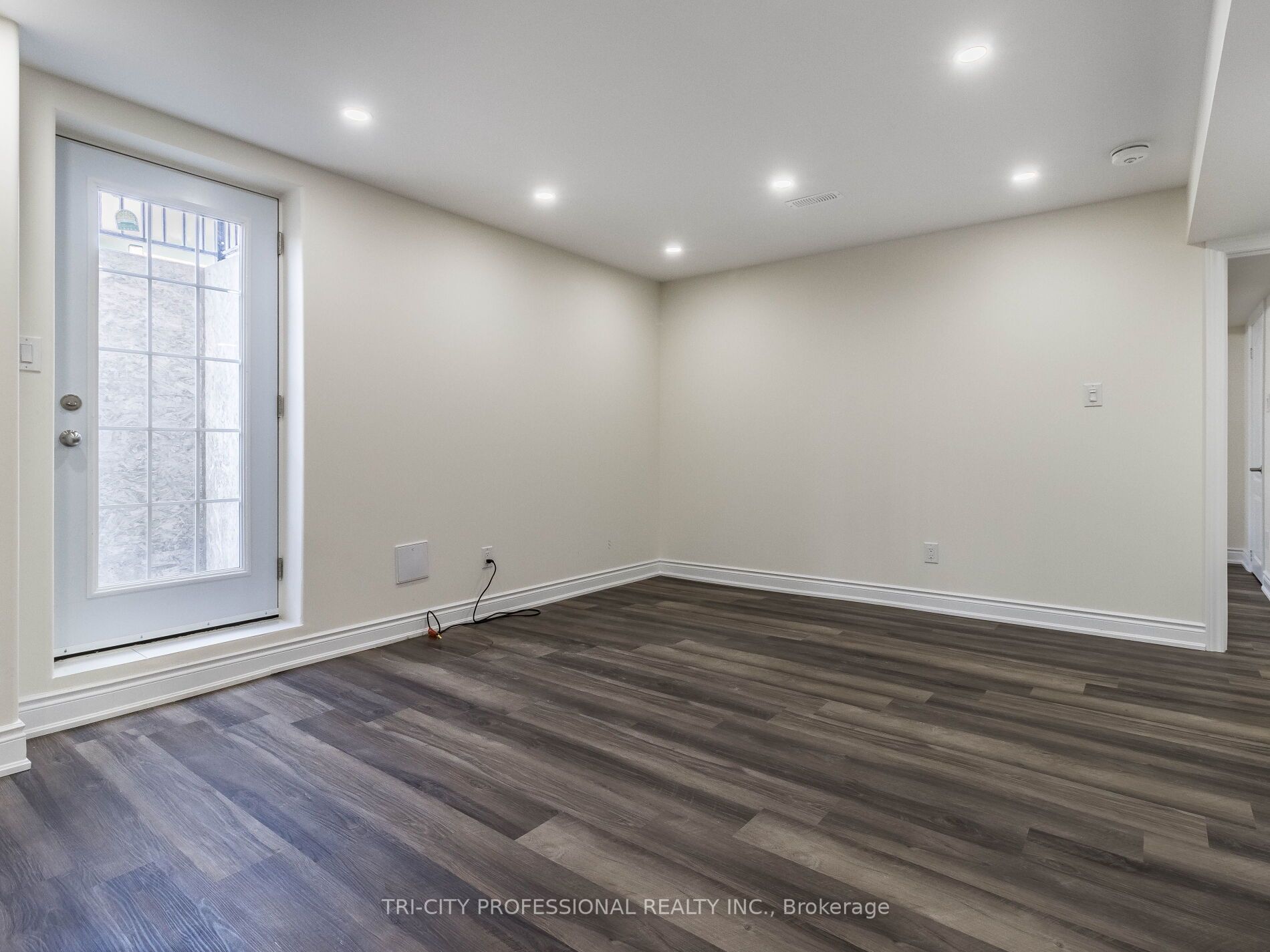 35 Angelgate Rd
