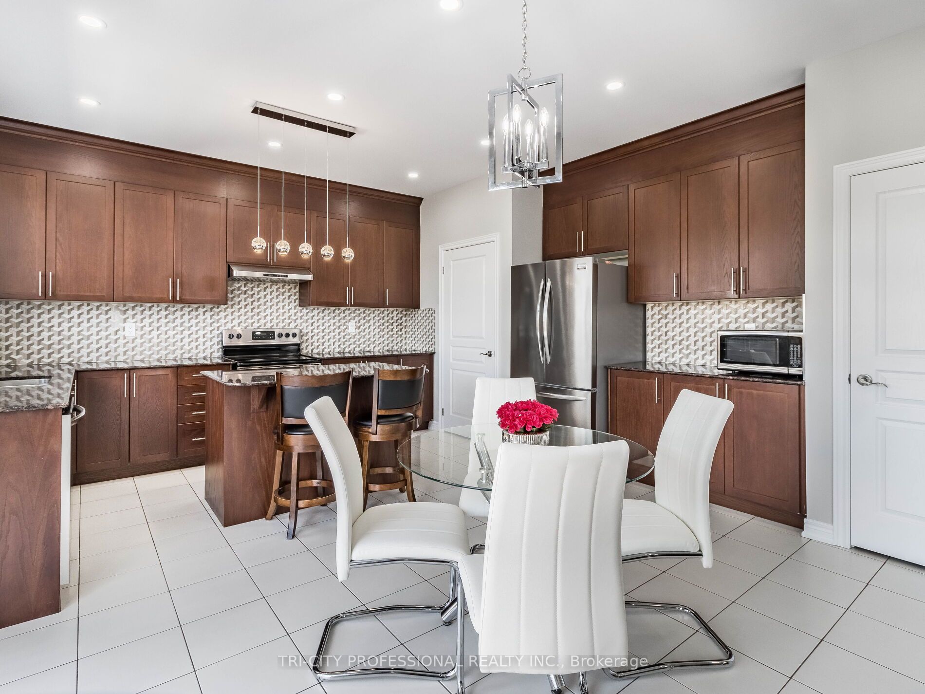 35 Angelgate Rd