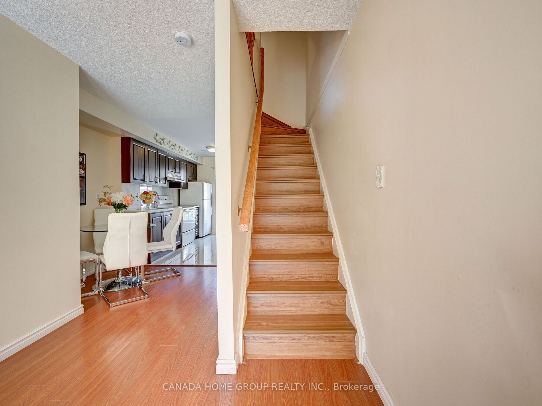 75 Strathaven Dr, #17