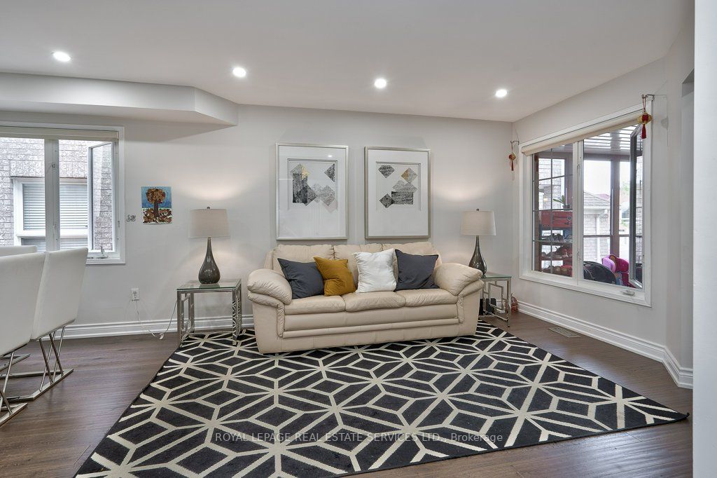 2844 Galleon Cres
