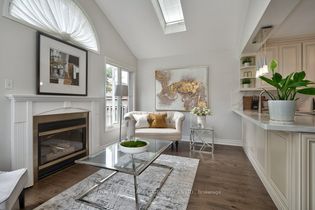 2844 Galleon Cres