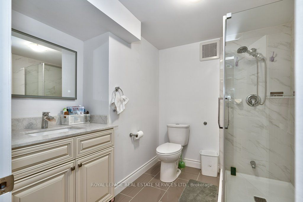 2844 Galleon Cres