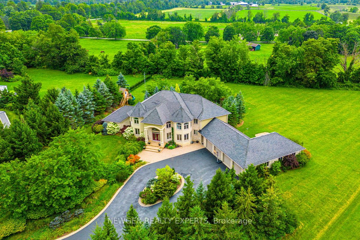 15 Abbitt Cres