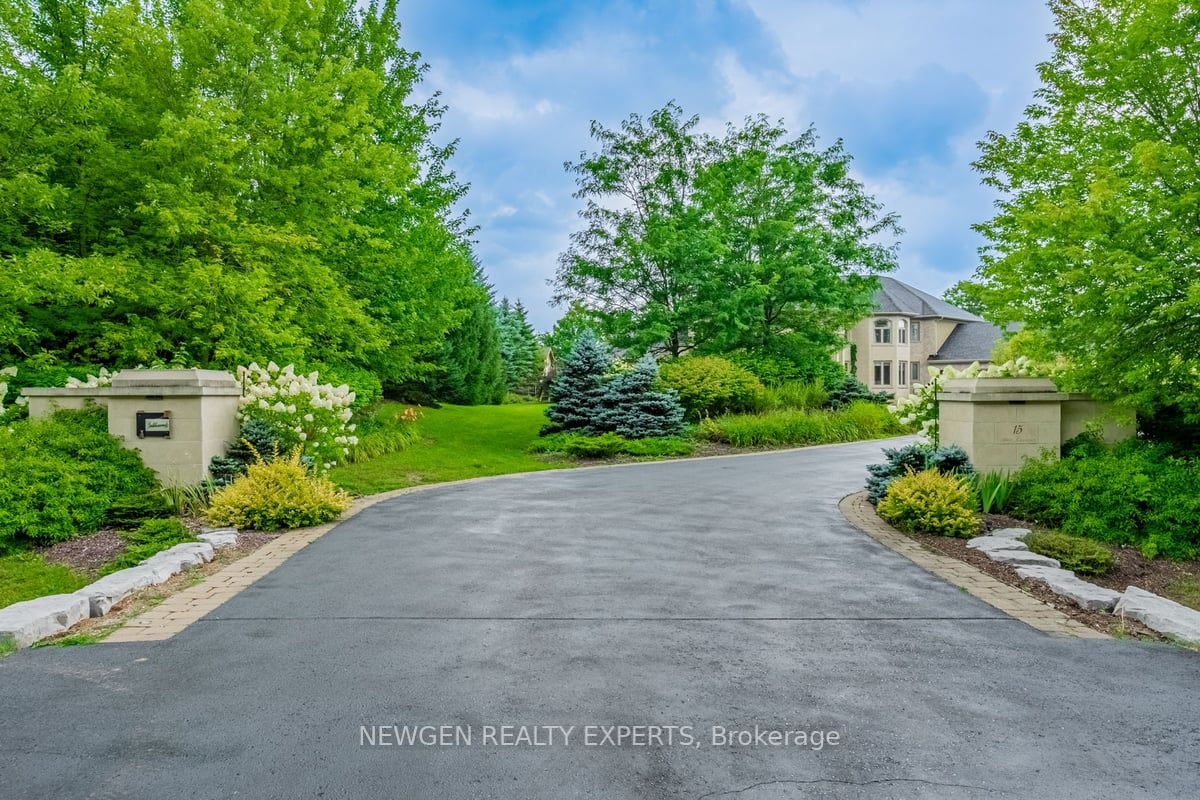 15 Abbitt Cres