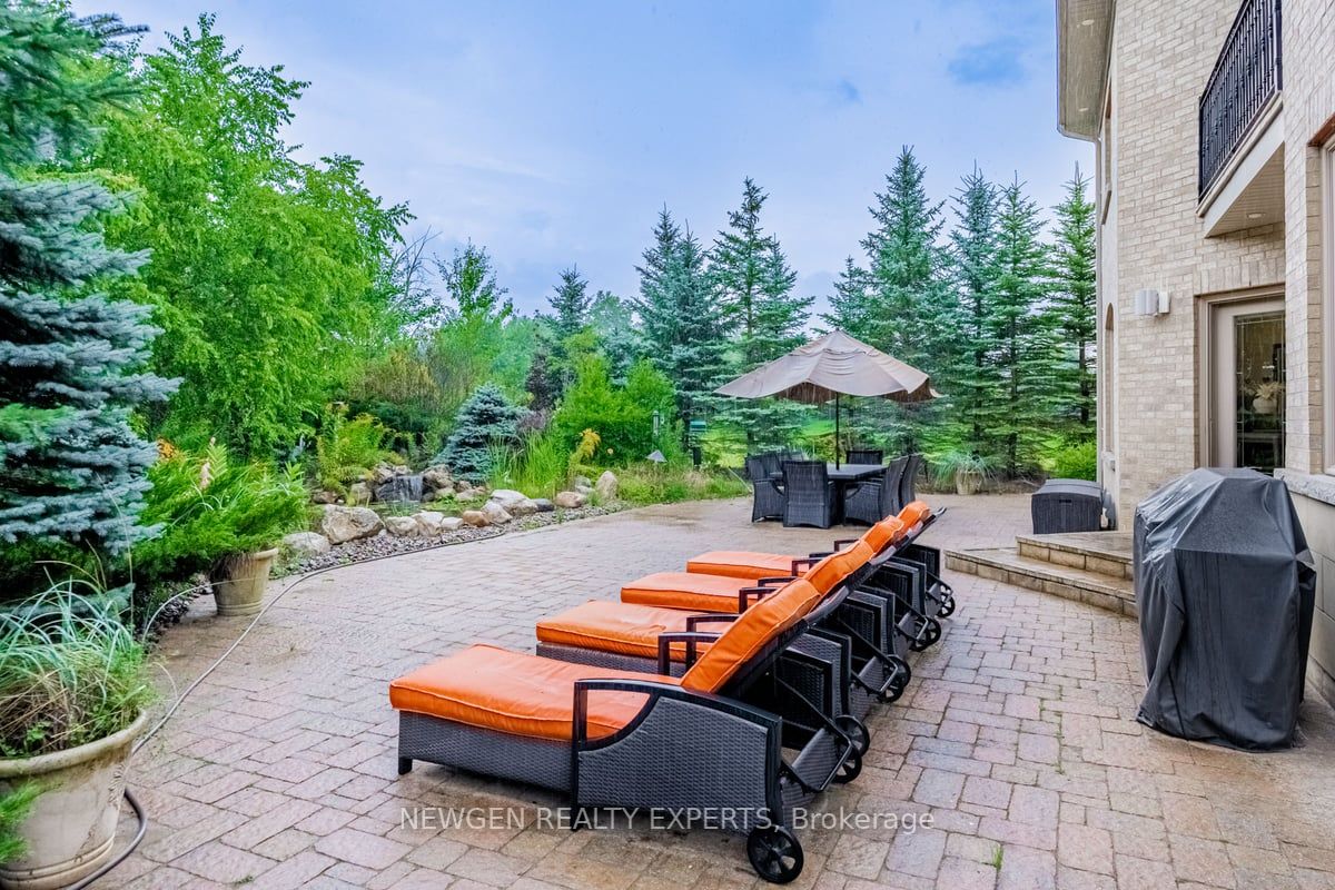 15 Abbitt Cres