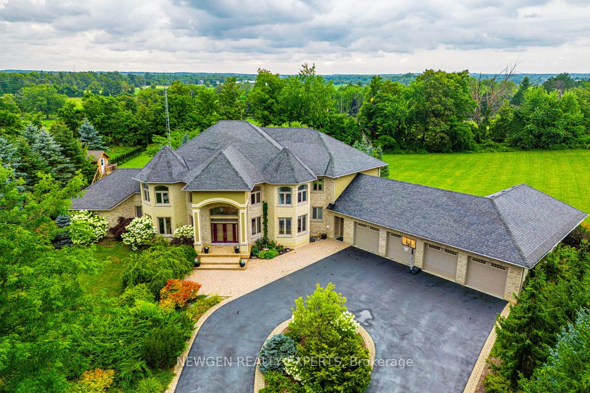 15 Abbitt Cres