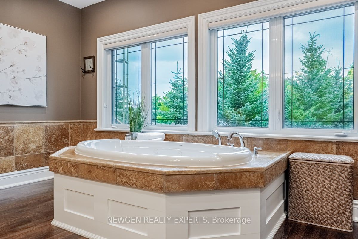 15 Abbitt Cres