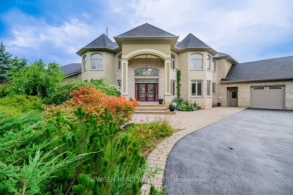 15 Abbitt Cres