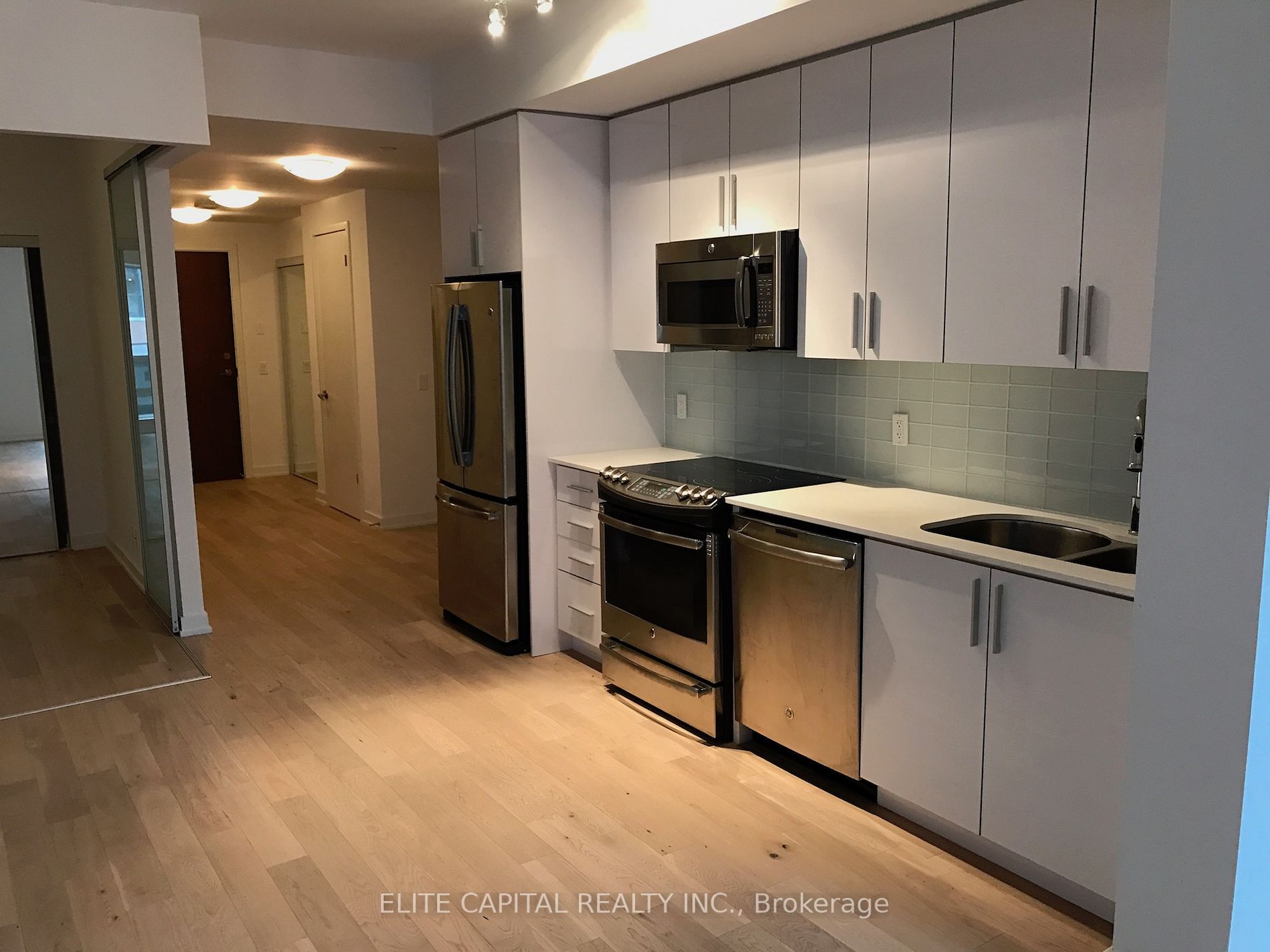 2212 Lake Shore Blvd W, #311