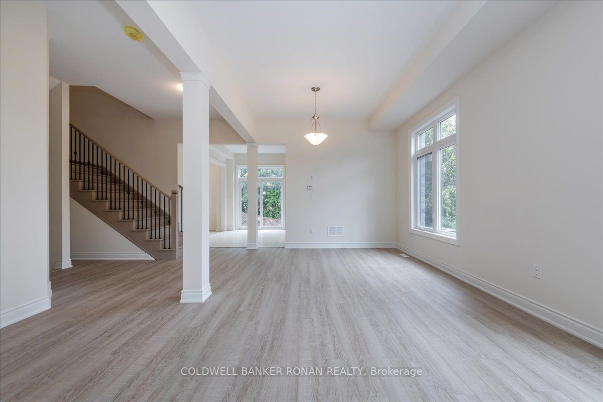457 Warminster Dr